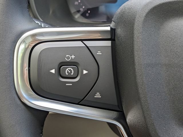 New 2026 Volvo XC40 B5 Ultra w/ Climate Package image 28
