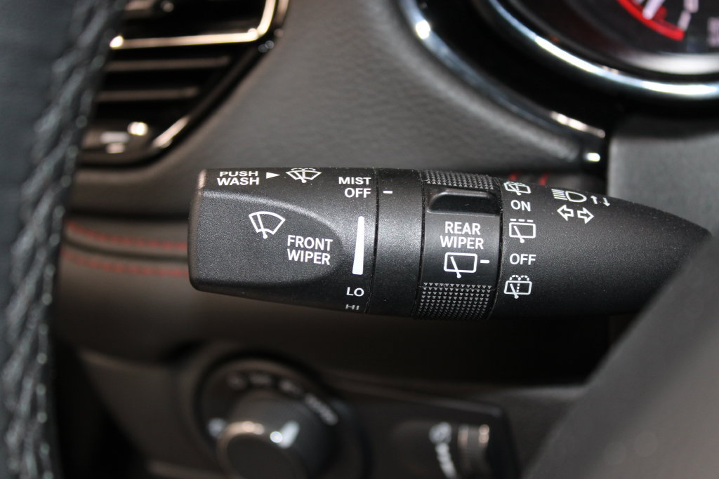 Used 2025 Dodge Durango GT RWD image 38