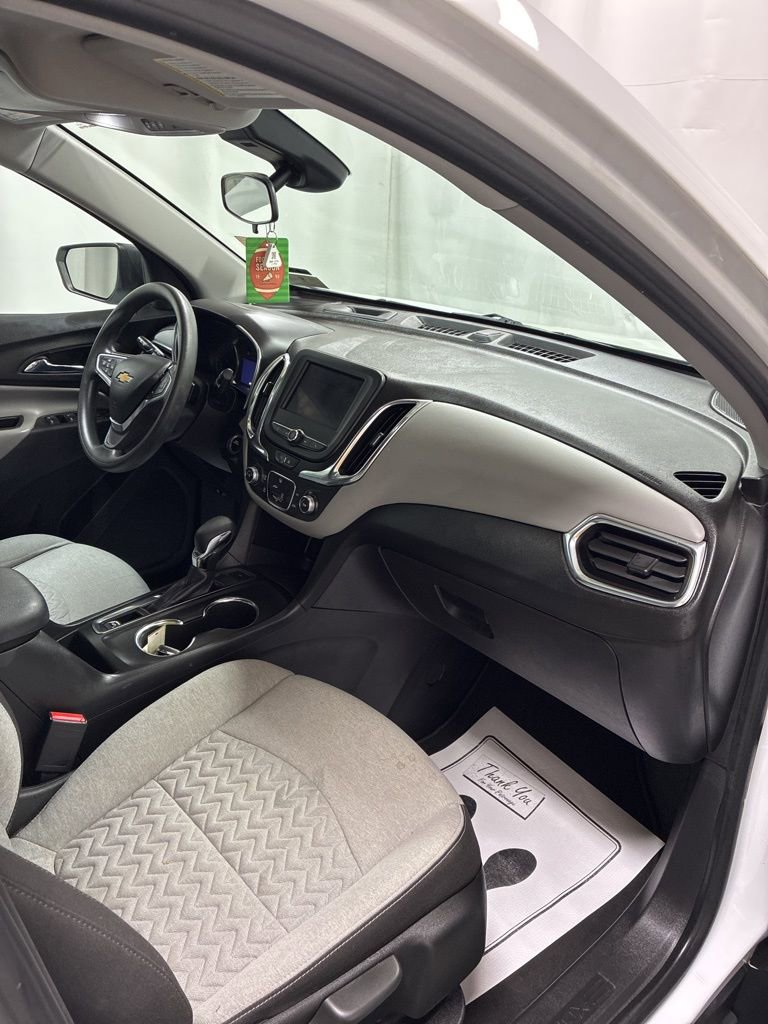 Used 2022 Chevrolet Equinox LS w/ LS Convenience Package AWD/4WD image 29