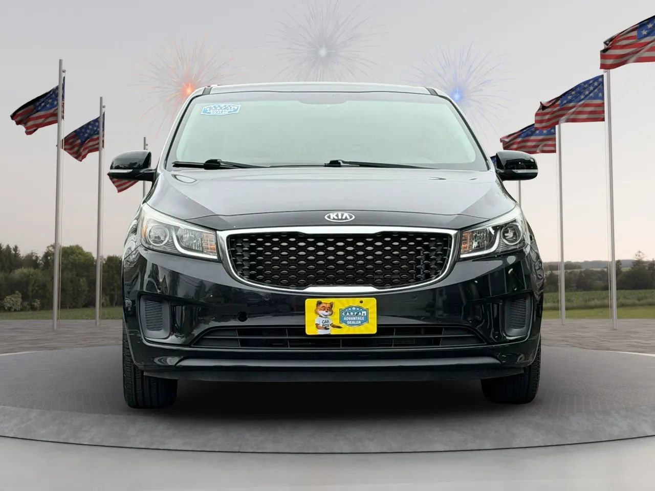 Used 2017 Kia Sedona LX w/ LX Essentials Premium Package FWD image 2