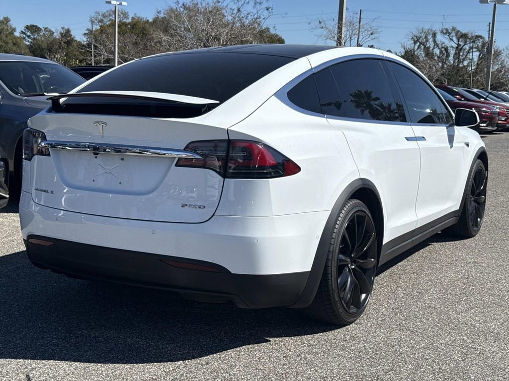 Used 2016 Tesla Model X Performance image 4