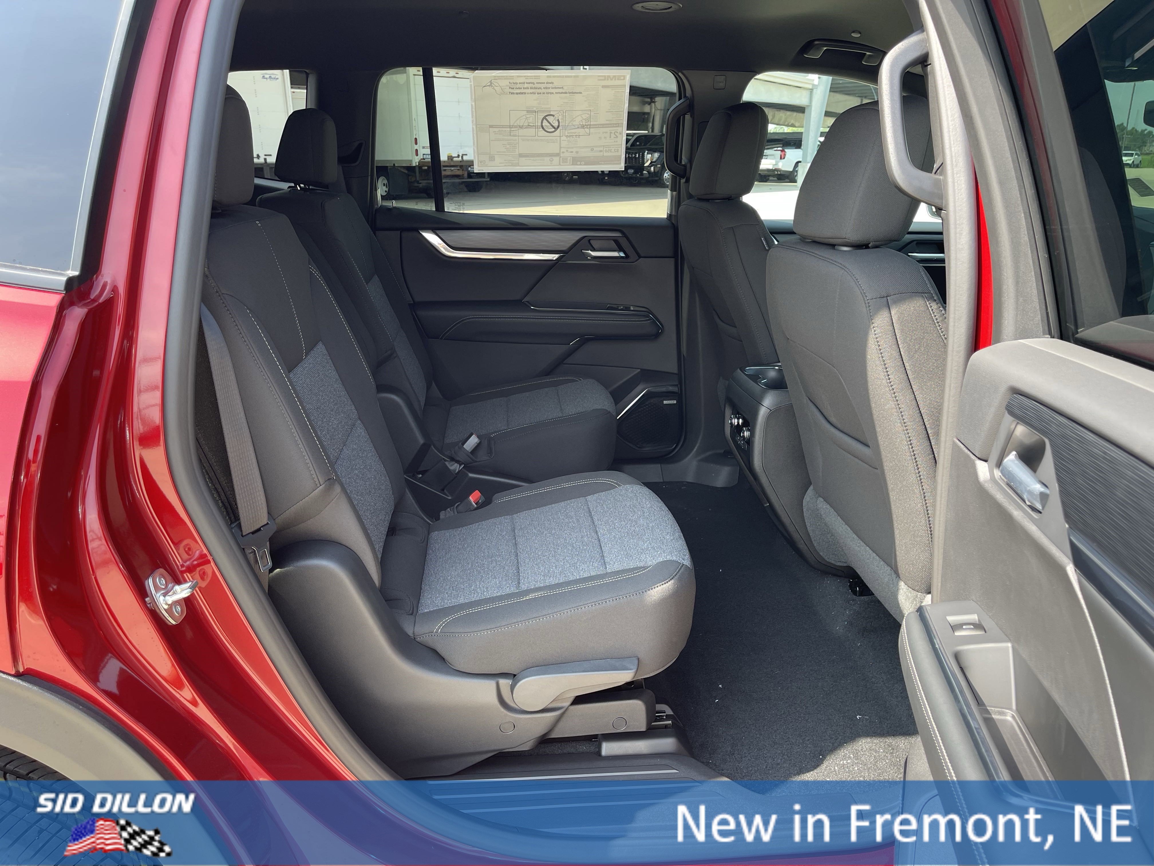 New 2026 GMC Acadia Elevation image 11