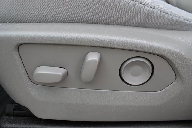 Used 2022 Chevrolet Silverado 1500 LT image 11