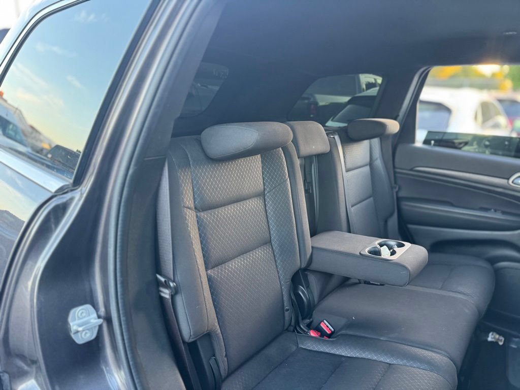 Used 2021 Jeep Grand Cherokee Laredo RWD image 13