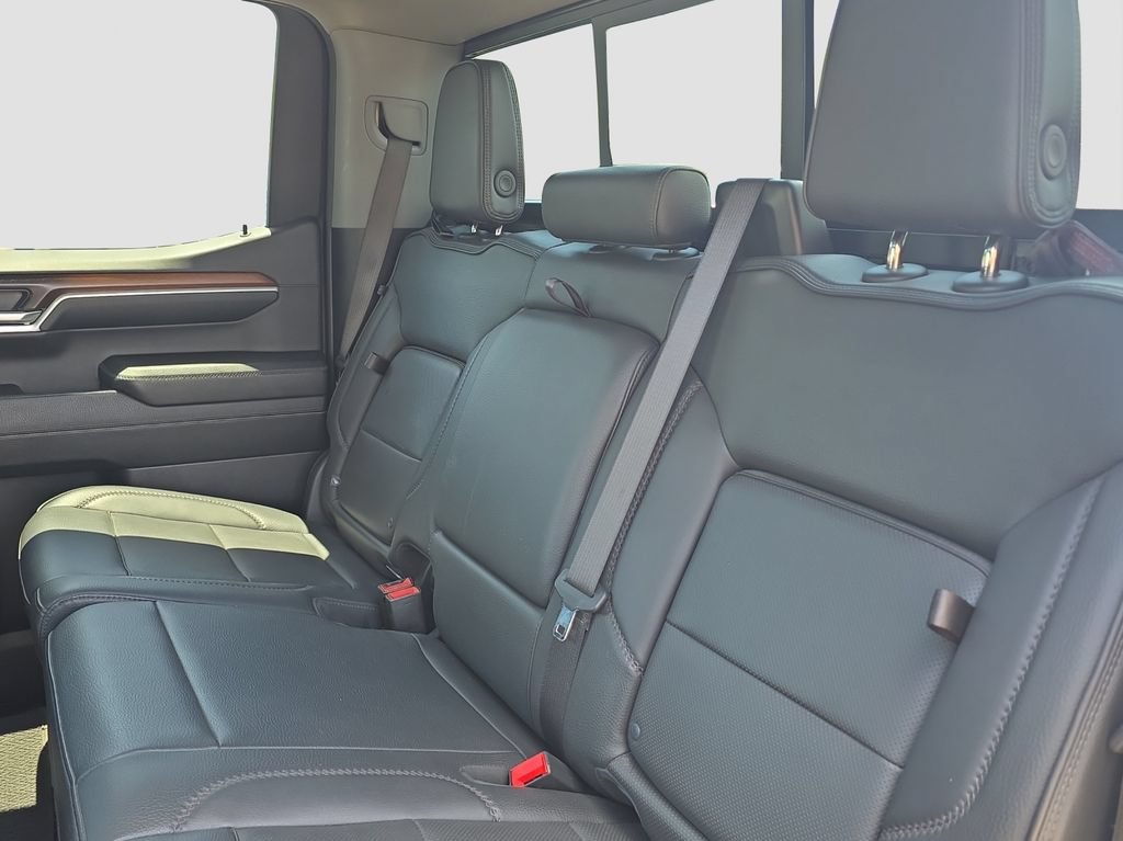 Used 2024 GMC Sierra 1500 Denali AWD/4WD image 12