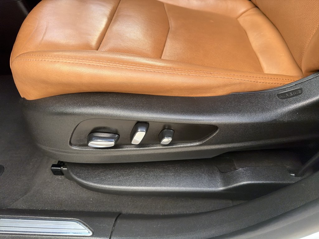 Used 2020 Cadillac XT5 Premium Luxury FWD image 19