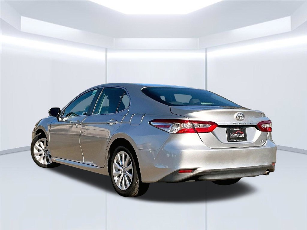 Used 2018 Toyota Camry LE FWD image 13