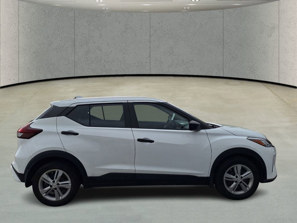 Used 2024 Nissan Kicks S FWD image 6