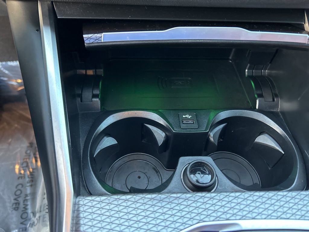 Used 2025 BMW 330i xDrive Sedan AWD/4WD image 40