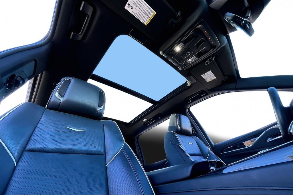 Used 2023 Cadillac Escalade ESV Sport image 17