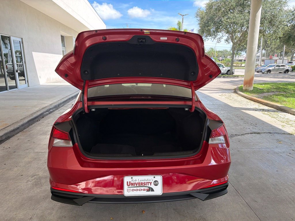 Used 2022 Hyundai Elantra SEL w/ Cargo Package FWD image 30