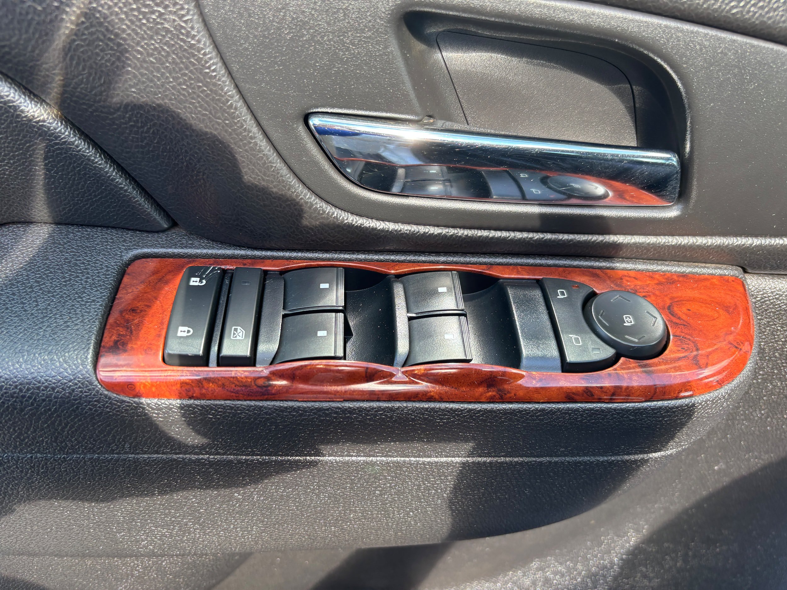 Used 2013 Chevrolet Tahoe LS AWD/4WD image 12