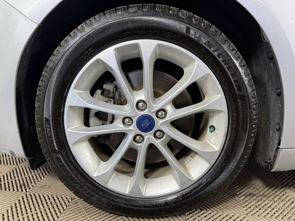 Used 2019 Ford Fusion Energi Titanium FWD image 20