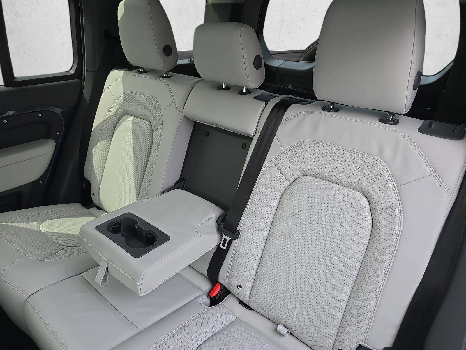 New 2026 Land Rover Defender 110 S AWD/4WD image 13