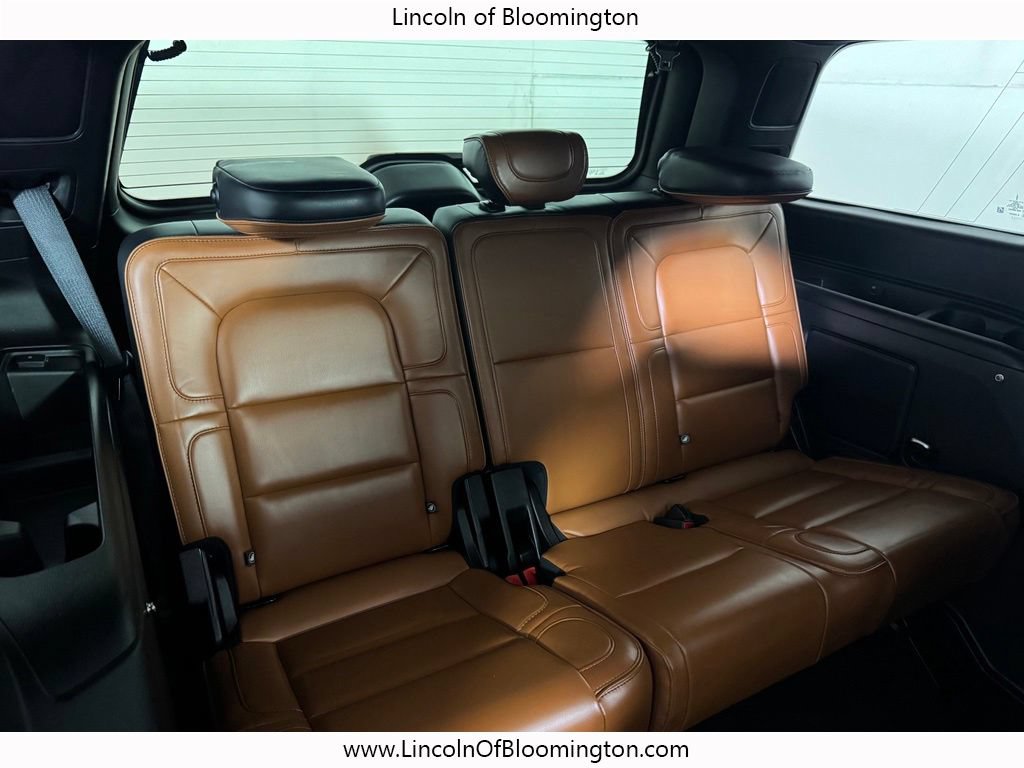 Used 2019 Lincoln Navigator Reserve AWD/4WD image 13