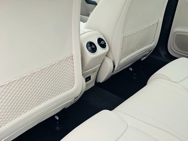 Certified 2025 Mercedes-Benz CLA 250 4MATIC image 26