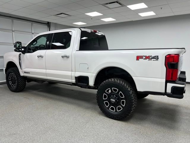Used 2023 Ford F350 Platinum AWD/4WD image 7