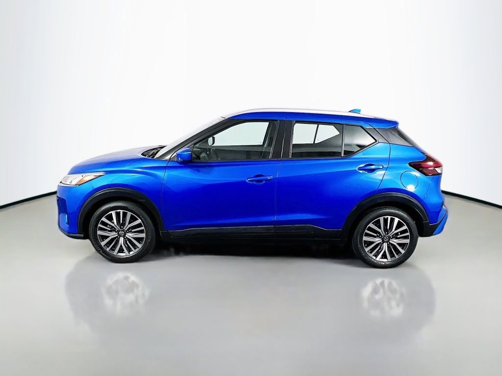 Used 2021 Nissan Kicks SV image 8