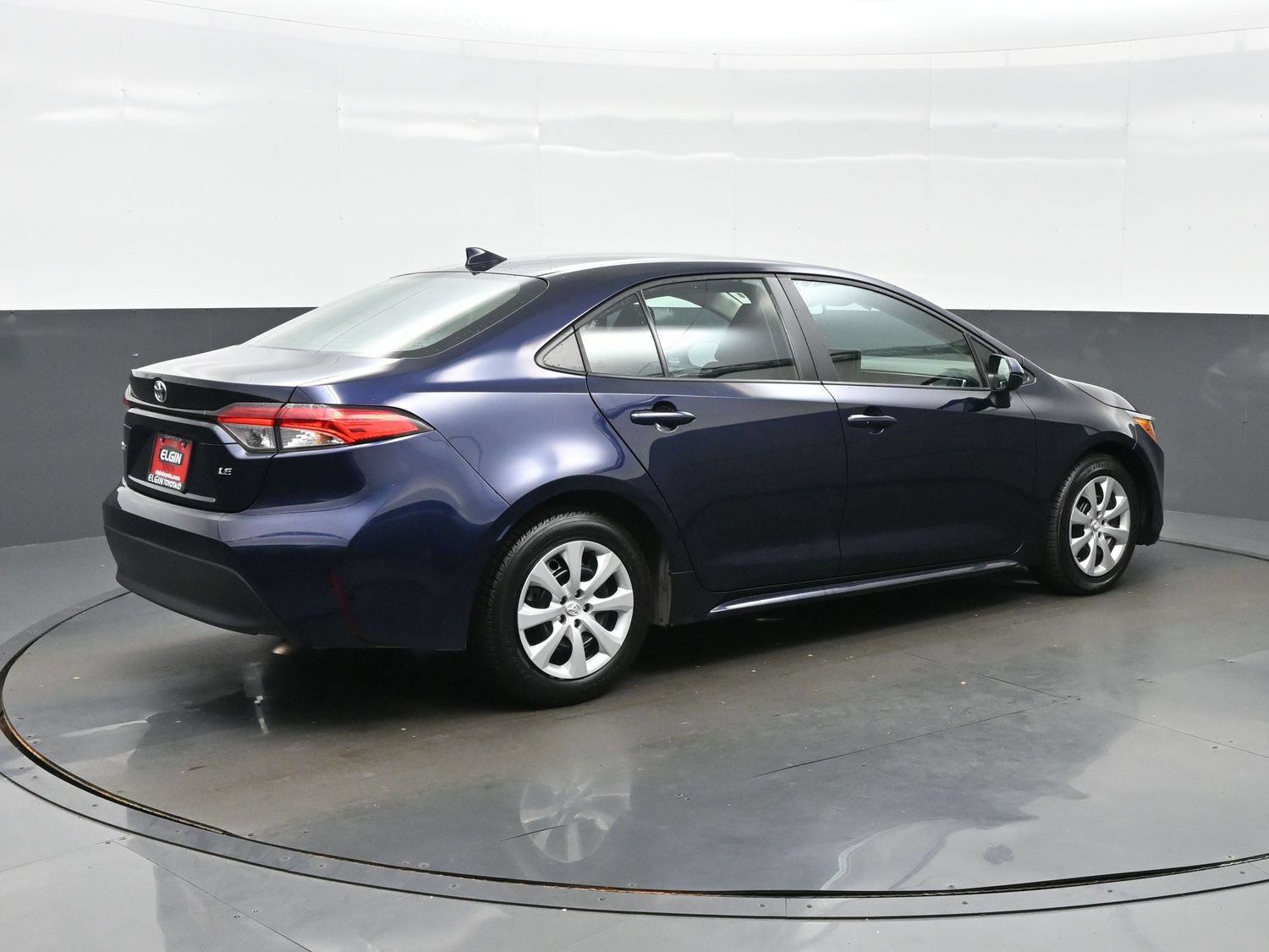 Used 2024 Toyota Corolla LE FWD image 6