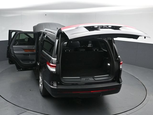 Certified 2023 Lincoln Navigator Reserve AWD/4WD image 61