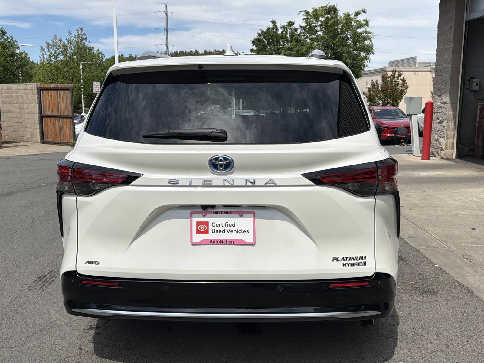 Used 2021 Toyota Sienna Platinum AWD/4WD image 6