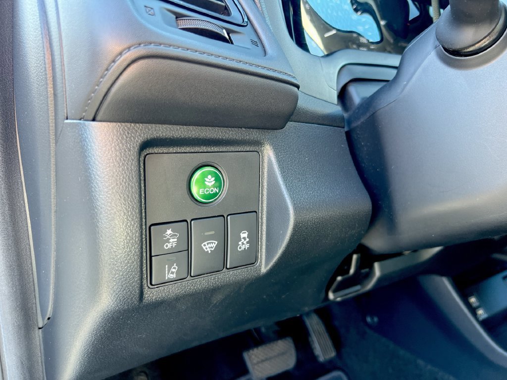 Used 2019 Honda HR-V LX image 15