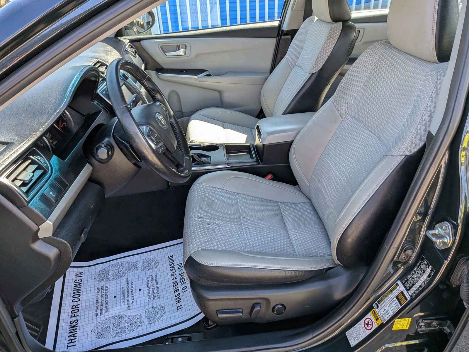 Used 2015 Toyota Camry SE FWD image 20