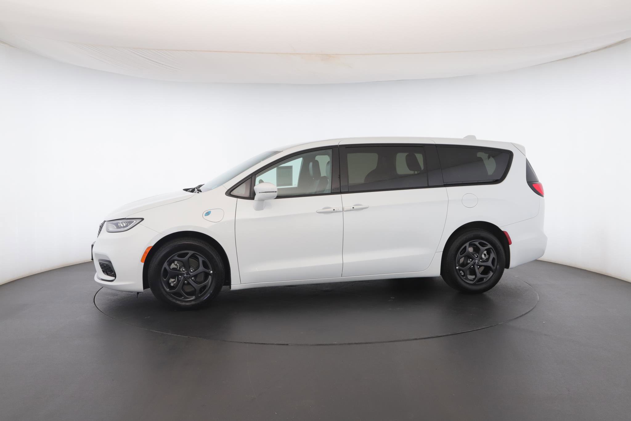 Used 2022 Chrysler Pacifica Touring-L w/ S Appearance Package image 42