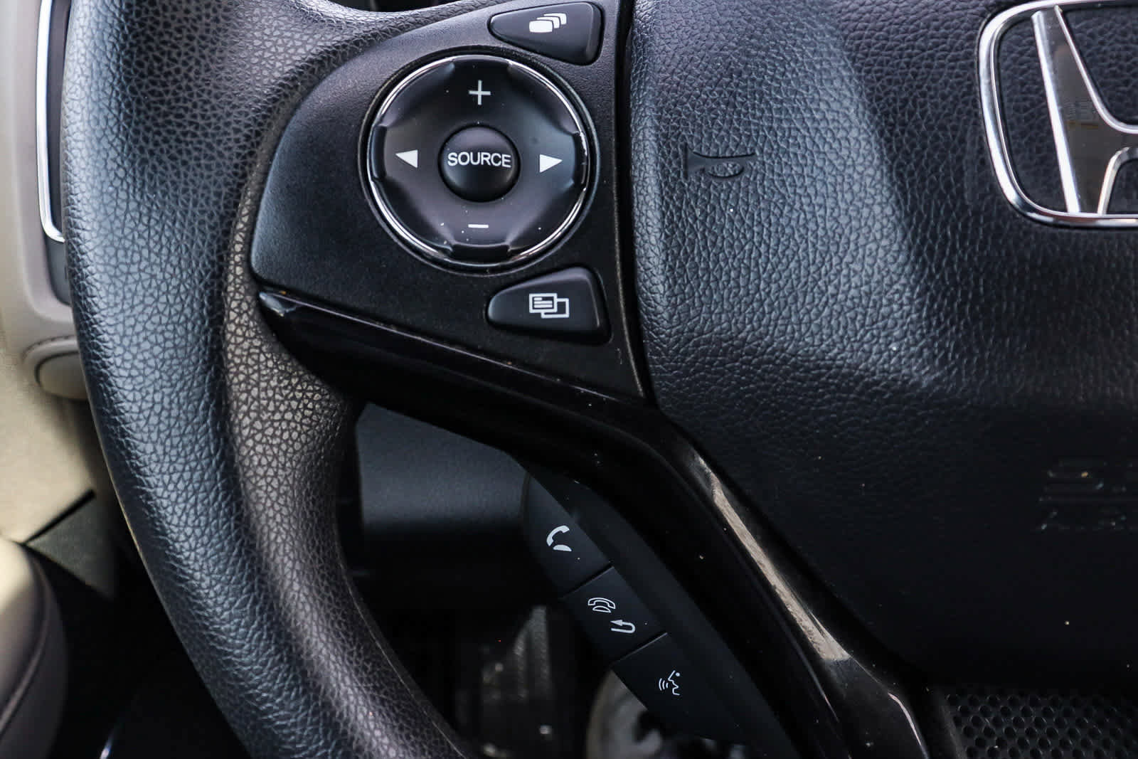 Used 2016 Honda HR-V EX image 24