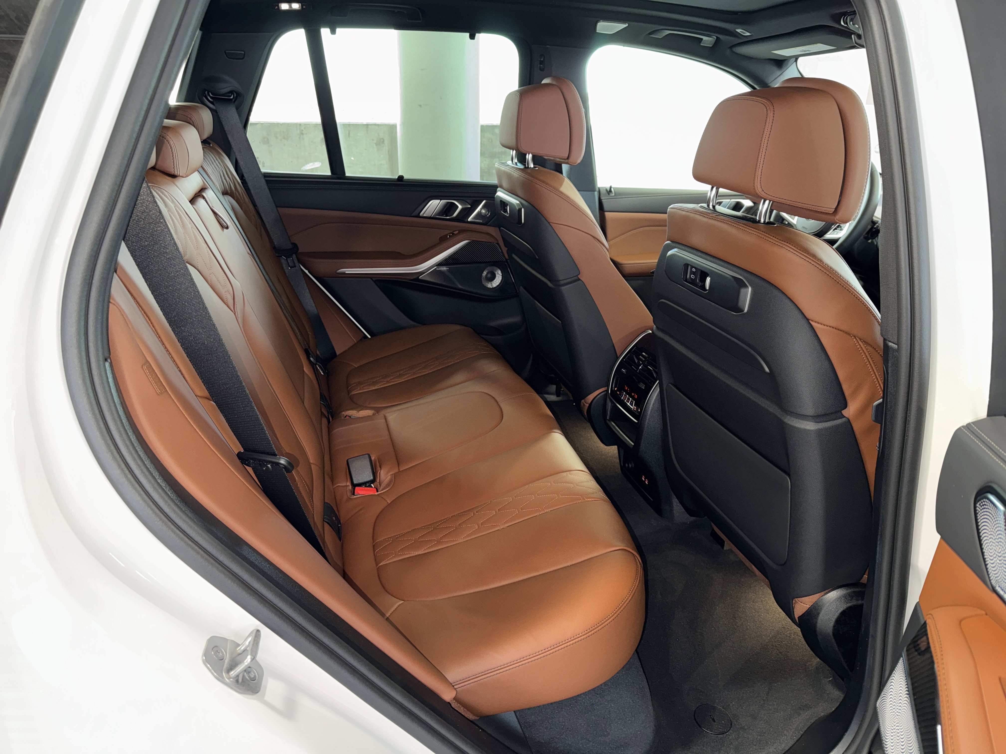 New 2026 BMW X5 M60i AWD/4WD image 11