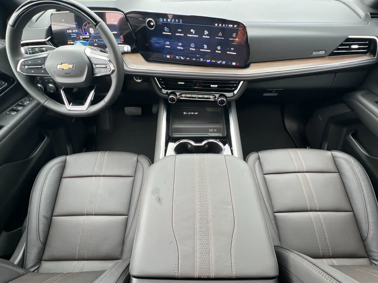 New 2026 Chevrolet Suburban High Country AWD/4WD image 3