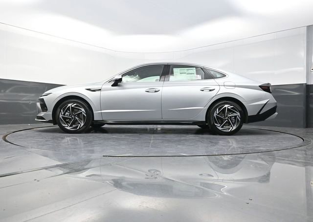 New 2026 Hyundai Sonata SEL FWD image 32