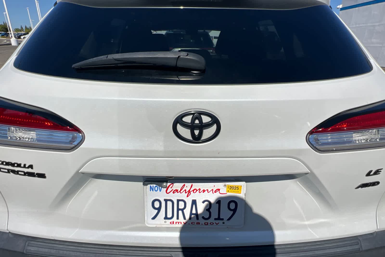 Used 2022 Toyota Corolla Cross LE w/ Moonroof Package AWD/4WD image 19