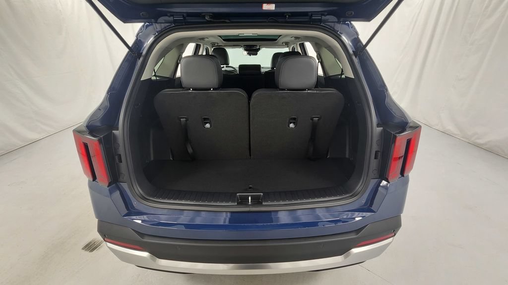 New 2026 Kia Sorento S w/ S Panoramic Sunroof Package FWD image 17