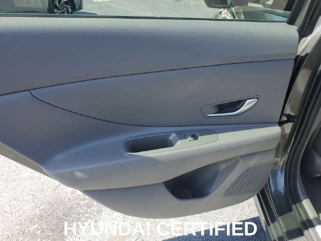 Certified 2026 Hyundai Elantra SE FWD image 25