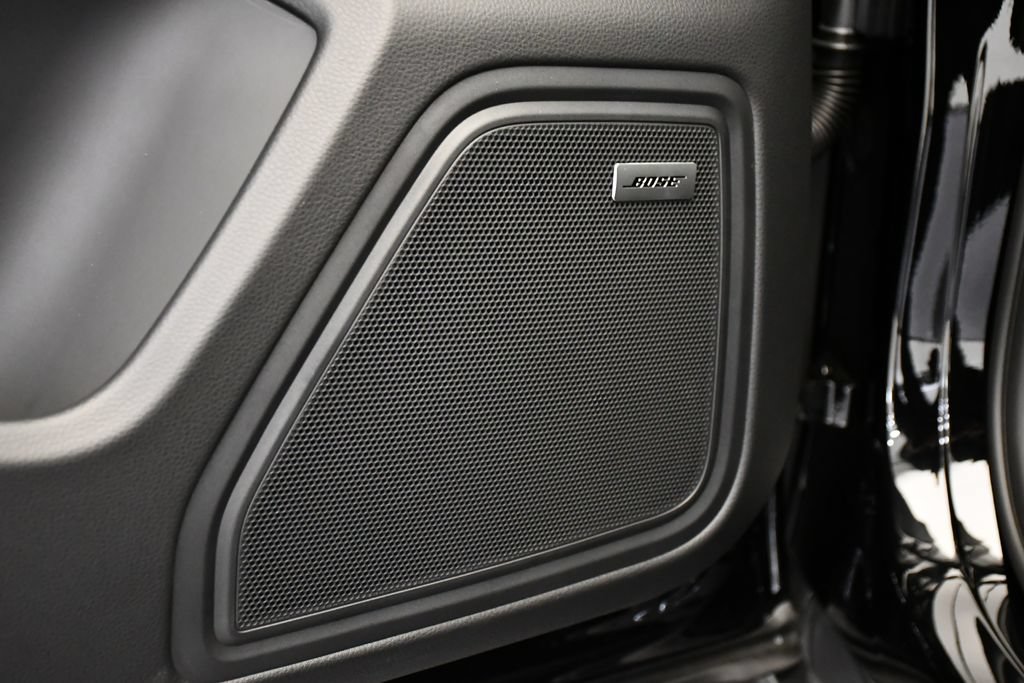 Certified 2026 Porsche Macan AWD/4WD image 39