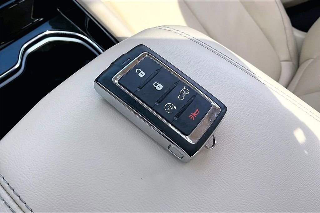 Used 2021 Jeep Grand Cherokee L Limited RWD image 34