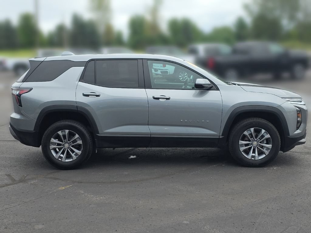 Used 2026 Chevrolet Equinox LT AWD/4WD image 6