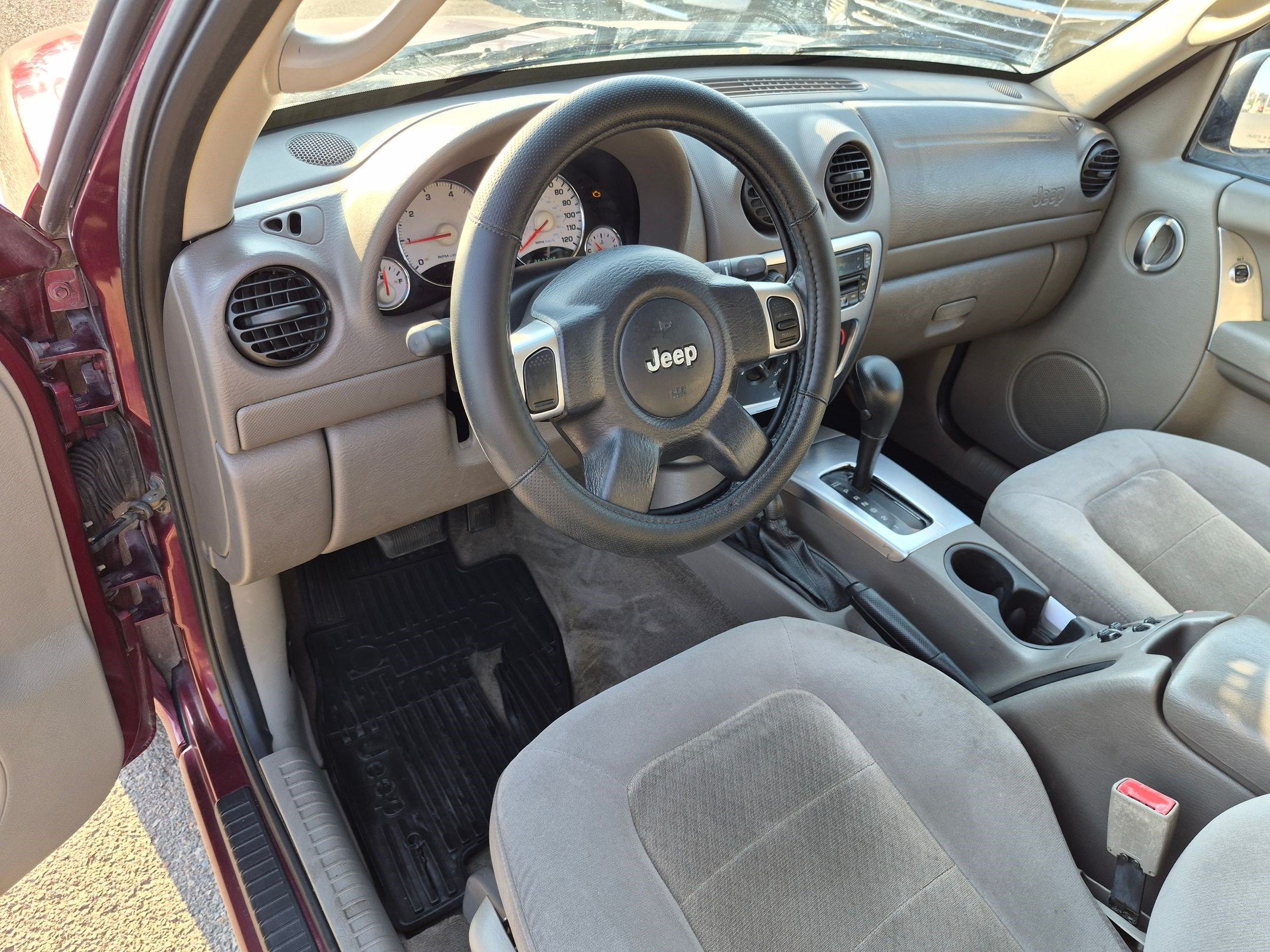 Used 2003 Jeep Liberty Limited AWD/4WD image 14