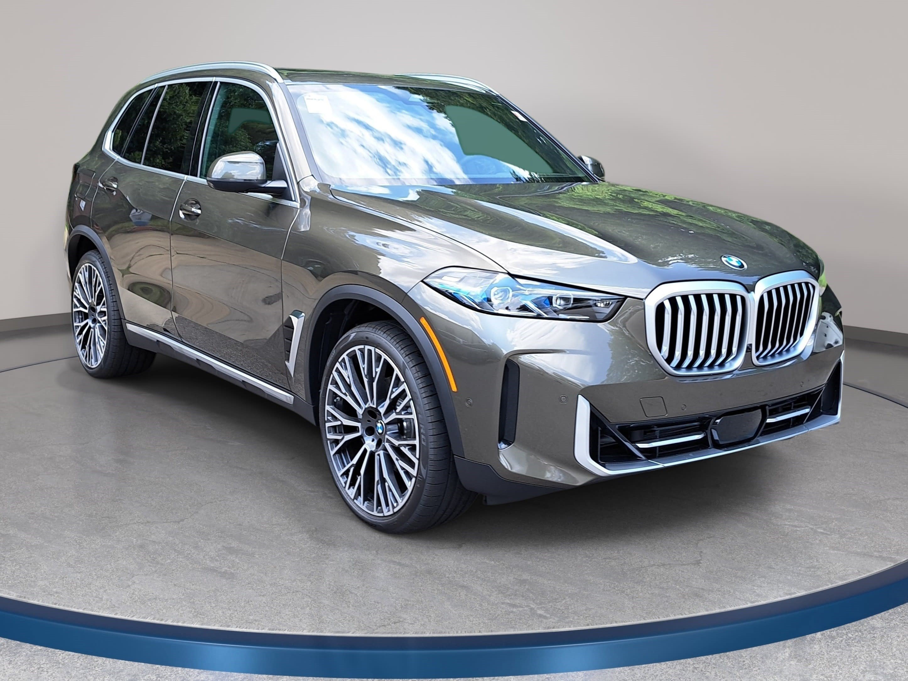New 2026 BMW X5 xDrive40i w/ Climate Comfort Package AWD/4WD image 3