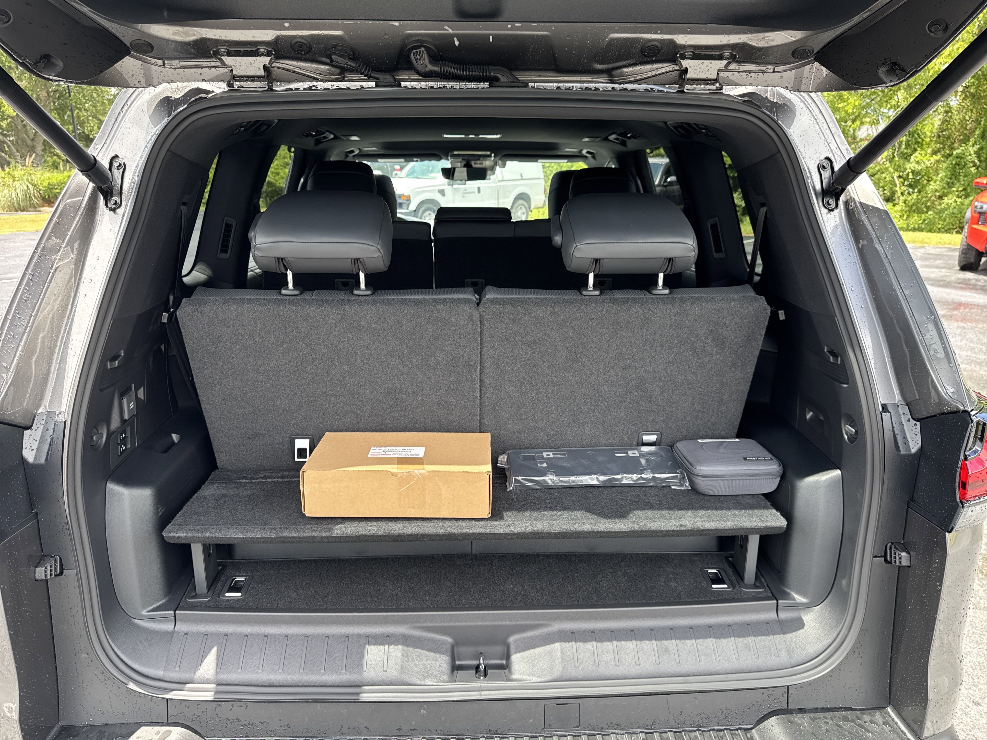 Used 2025 Lexus LX 700h F Sport image 41