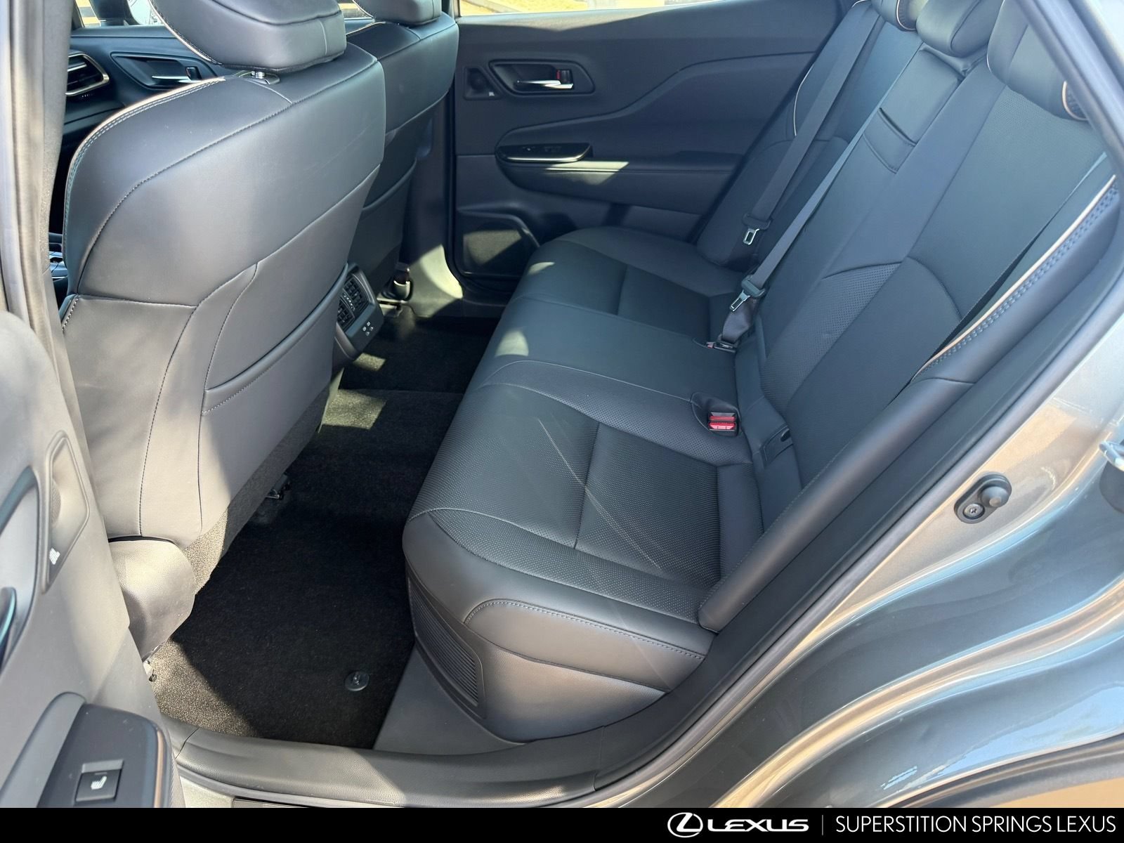 Used 2023 Toyota Crown Platinum AWD/4WD image 27