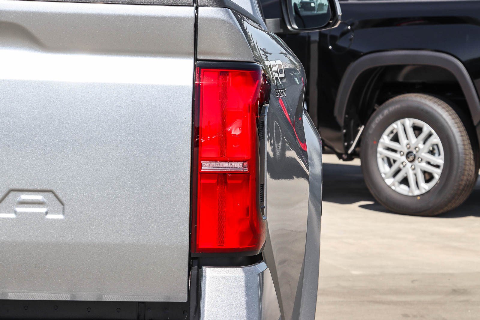 Certified 2025 Toyota Tacoma TRD Sport AWD/4WD image 8
