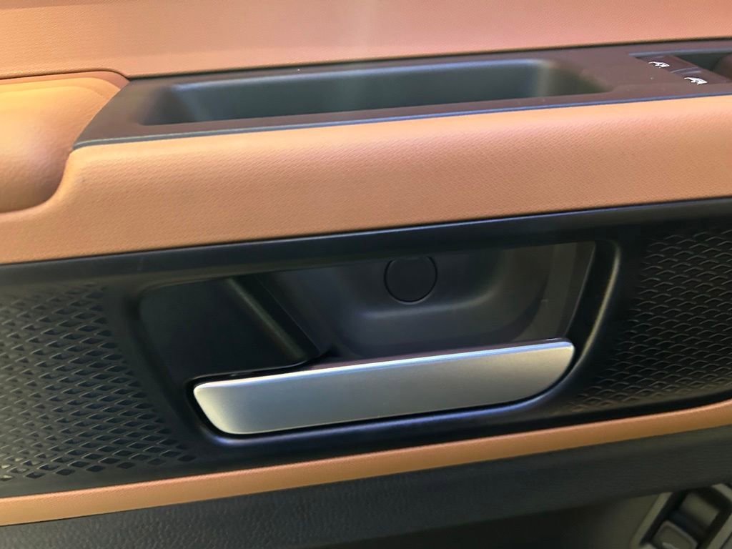 New 2025 Volkswagen ID. Buzz Pro S Plus AWD/4WD image 45