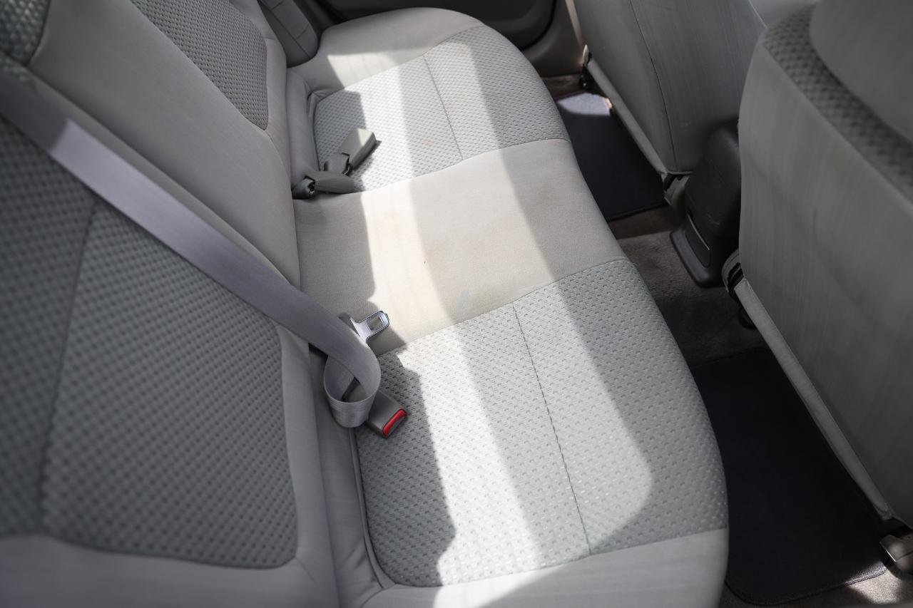 Used 2004 Nissan Sentra S FWD image 12