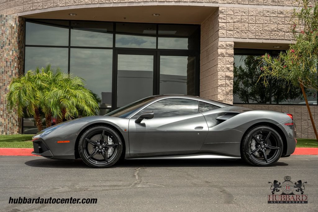 Used 2017 Ferrari 488 GTB RWD image 4