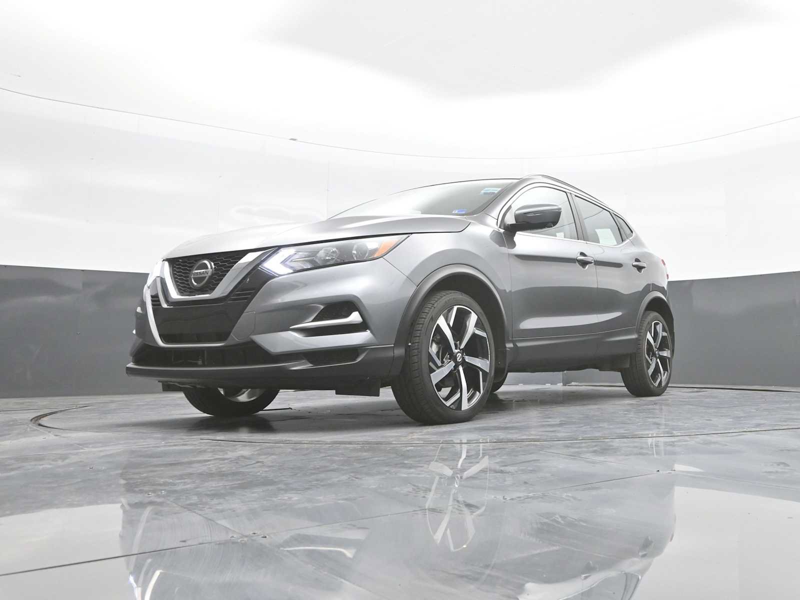 Used 2022 Nissan Rogue Sport SL AWD/4WD image 39