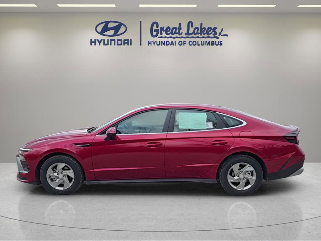 New 2026 Hyundai Sonata SE FWD image 2