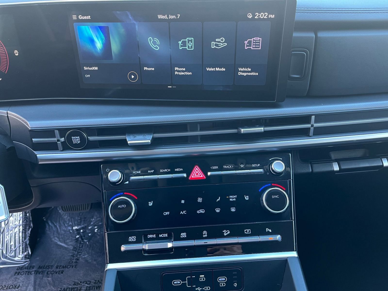 Used 2025 Hyundai Santa Fe SEL image 17