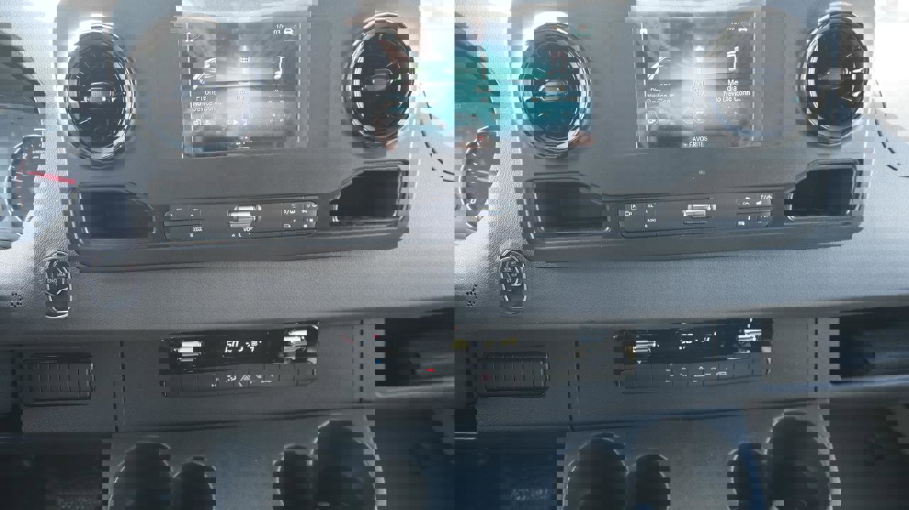 Used 2024 Mercedes-Benz Sprinter 144 Cargo image 13